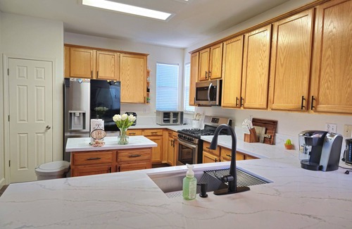 Elk Grove House | Family & kids Home for Non-Smoking guests