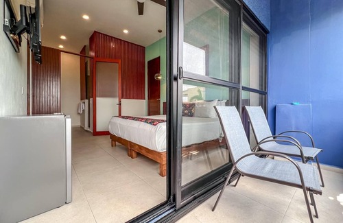Isla Mujeres Hotel | Family Ocean View Room at Casa De Los Suenos