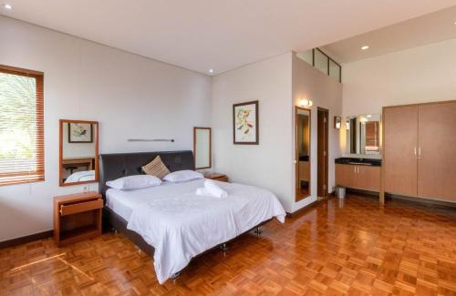 Bandung House | Family Only Amazing City View Villa - De Reiz Firen Syariah
