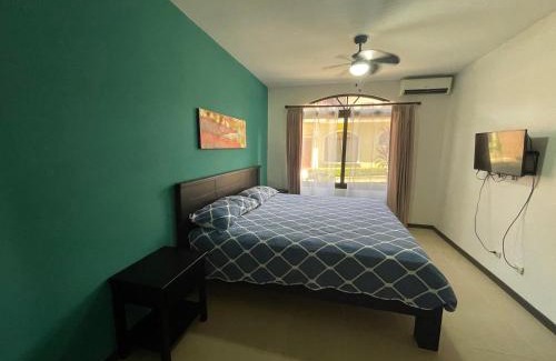 Jaco House | Family oriented house just steps to the beach