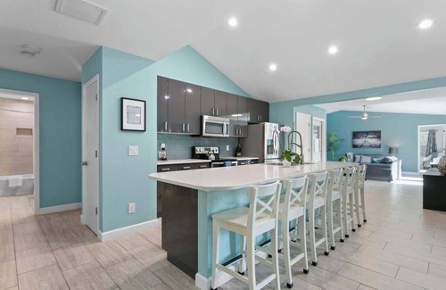 Palm Harbor House | *Family Paradise with Pool in Crystal Beach*