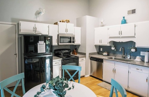 Mount Pleasant House | Family & Pet Friendly Home in Quiet Neighborhood - Close to Beaches & Downtown!