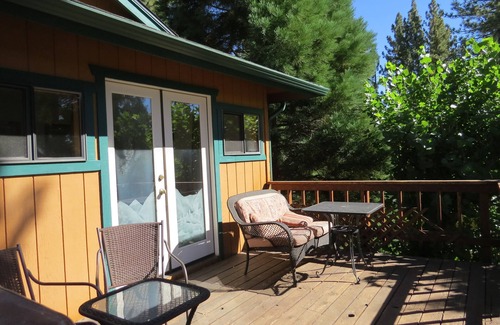 Pioneer Trail Cabin | Family & Pet Friendly, Enjoy a Relaxing Vacation in Tahoe
