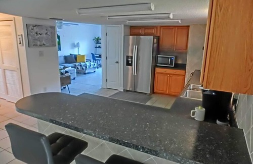 Weeki Wachee Gardens House | Family & Pet-Friendly Weeki Wachee Home w/Kayaks, Games & Firepit
