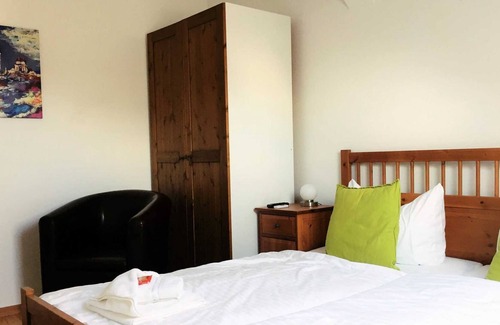 Lutherstadt Wittenberg Apartment | Family Room - Alabama Guest House