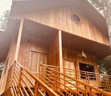 Maraiyur Bed & Breakfast | FAMILY RESORT MARAYOoR KANTHALLOOR