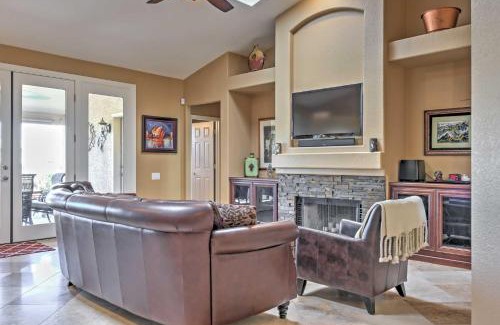 Arrowhead Ranch House | Family Retreat with Putting Green about 6 Mi to Peoria!