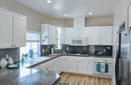 San Onofre House | Family Reunion and Wedding Beach House
