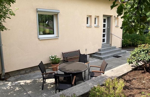 Kirn Apartment | Family room, shower, WC, 2 bedrooms - Holiday home in the orchard