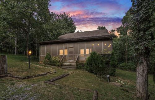 Luray House | Family Screened Porch with Swing Fire Pit Grill and Deck