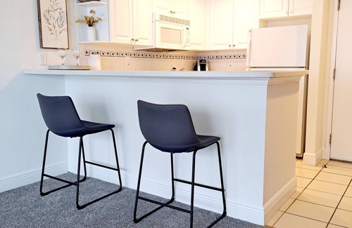 Ortona Park Condo | Family Seaside Condo w/2 private ocean view balconies, kitchen, sleeps 6