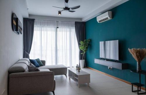 Tanjung Bungah House | Family Seaview Suite with 3 Rooms by The Only Bnb