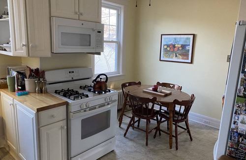 Rivermont Apartment | Family Size Four Square near Rivermont Ave and Downtown Lynchburg