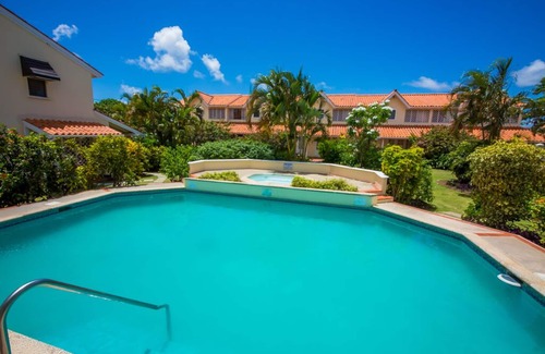 Rodney Bay House | Family spot by beach w/pool