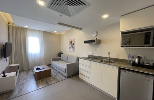 Heliopolis Apartment | Family Studio King - 5 min away from Airport