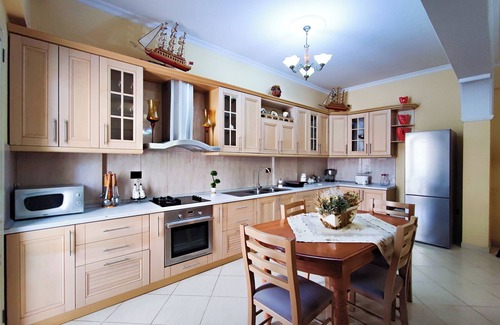 Vlore Villa | Family Suite