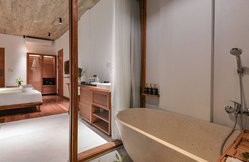 Dich Vong House | Family Suite in 22Land Residence