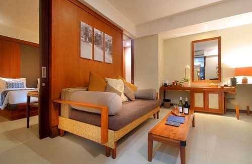 Downtown Kuta Hotel | Family Suite Room 2 minutes walk to Kuta Beach