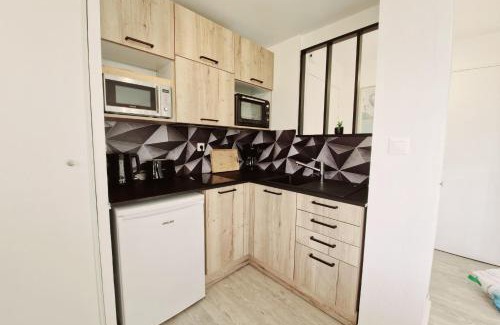 Touques Apartment | Family T2 with pool and garden in Touques