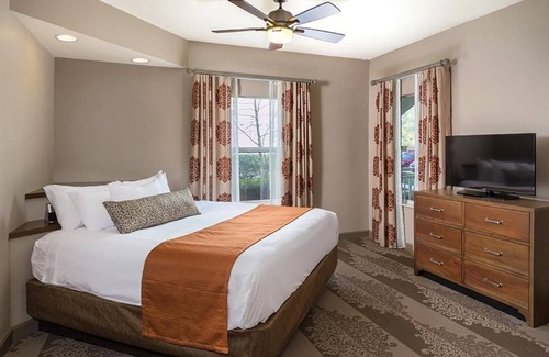 Pennington Bend Condo | Family Time! 2BR Lockoff Near Grand Ole Opry with Full Kitchen,2 Baths