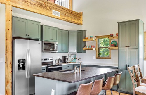 Glenwood Cabin | ‘Family Tradition’ Glenwood Cabin w/River Access!