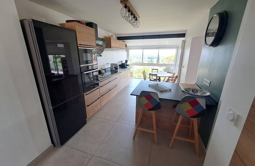 Saint-Georges-d'Orques Villa | Family villa 200m2, indoor pool, garden, open view, near Montpellier