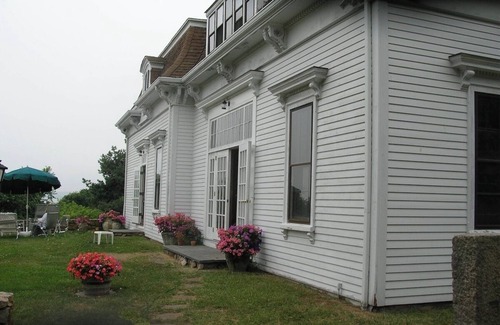 Westport Point House | Family vacation in Beautiful Carriage house