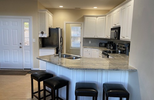 Littleton House | Family Vacation Lake House on Lake Gaston!