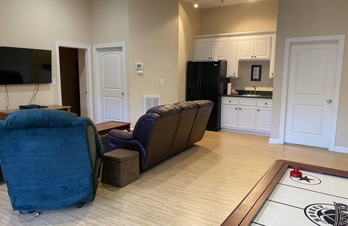 Littleton House | Family Vacation Lake House on Lake Gaston!