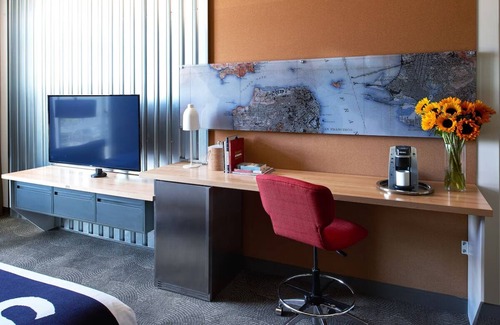 Fisherman's Wharf Hotel | Family Vacation Starts Here! Two Relaxing Rooms Close to Union Square