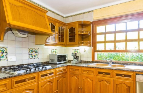 Cala Bona Villa | Family villa close to the sea.