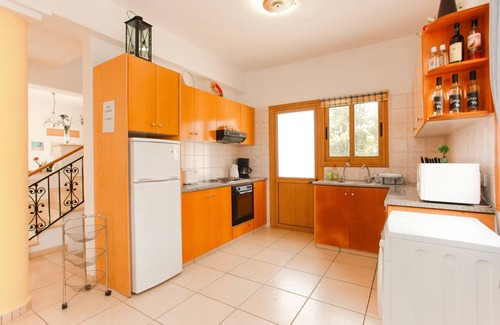Argaka Villa | Family Villa Hera in Argaka, Cyprus: Sea Views, A/C, WiFi