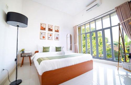 Sleman House | Family Villa in Central Sleman with Playground