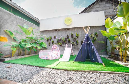 Sleman House | Family Villa in Central Sleman with Playground