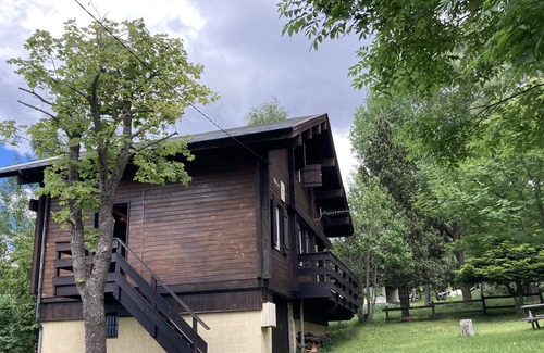Eyne 2600 Ski Chalet | Family wooden chalet 2 minutes from the slopes!
