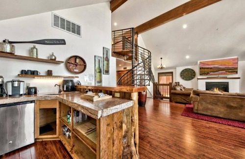 Al Tahoe House | Famous Cabin - Hot Tub, Pet Friendly