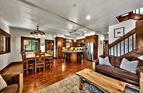 Al Tahoe House | Famous Cabin - Hot Tub, Pet Friendly