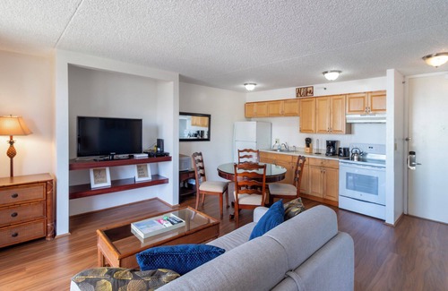 Waikiki Condo | Famous for repeat guests, parking & wifi included