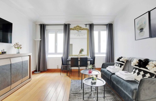 10th Arrondissement Apartment | Fancy apartment - 2BR/6P - Canal Saint-Martin