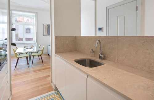Se Apartment | Fancy Downtown Lisbon Apartment by LovelyStay