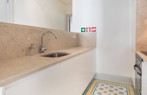 Se Apartment | Fancy Downtown Lisbon Apartment by LovelyStay