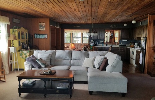 Fancy Gap House | Fancy Gap Cabin, Blue Ridge Parkway, Virginia
