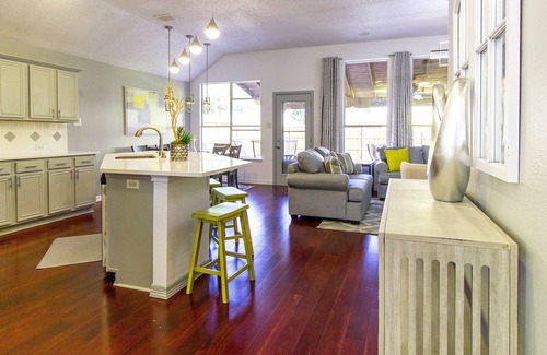 Frisco House | Fancy home in Frisco-Heated spa &pool BBQ Gameroom close to DFW sleep 10-14