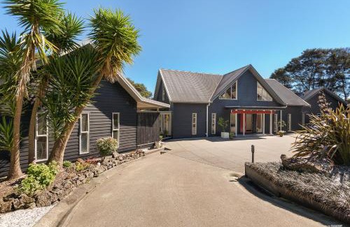 Haruru House | Fantail River Lodge