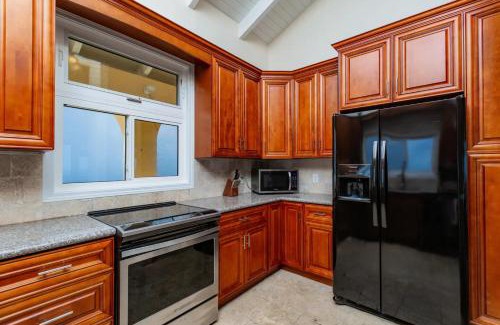 Estate Clairmont Villa | Fantasea On Top of the World 5 Bedrooms 3 Baths Private Pool