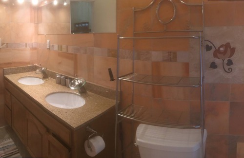 Sunnyside Apartment | Fantastic 1-bedroom place in San Francisco with views