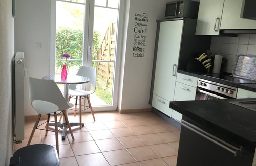 Redewisch Apartment | Fantastic 3-room apartment close to the beach, free WLAN, beach chair