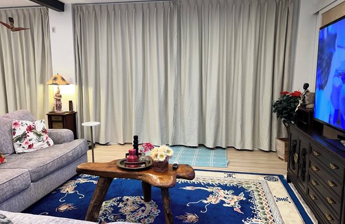 Waialee Apartment | FANTASTIC apartment in charming Haleiwa with WiFi, AC beachfront
