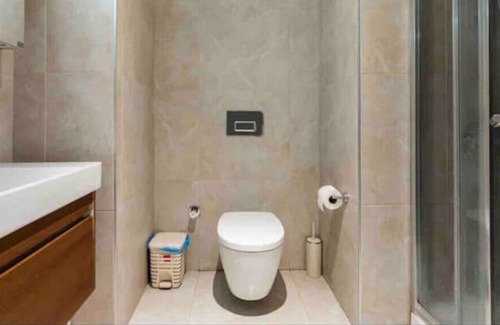Esenler Apartment | Fantastic apartment 2- room with pool