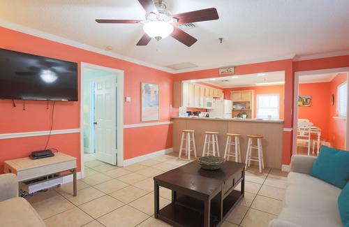 Madeira Beach Condo | Fantastic Beachfront Resort. Extra Roomy and Comfortable.